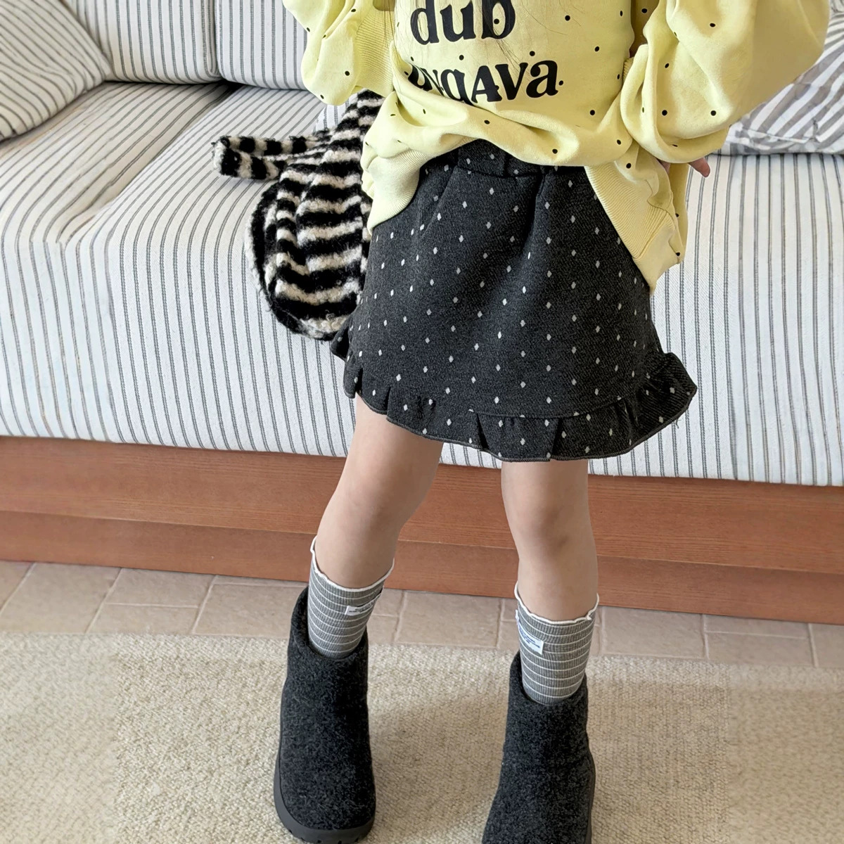 Yuyu Princess Girls' Polka Dot Skirt, Autumn/Winter Korean Style High-Waisted A-Line Short Skirt, Baby Ruffled Hem Wool Skirt