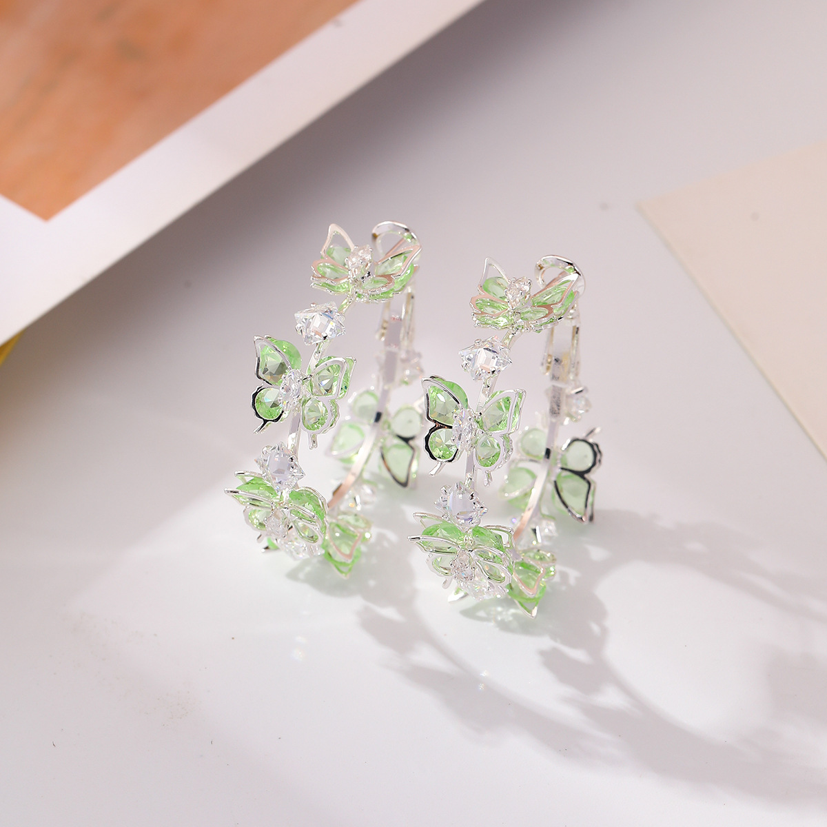 Super Fairy-Like Colorful Diamond Hollow Butterfly Hoop Earrings, Niche Design with a High-End Feel, Light Luxury Temperament, Minimalist Style Earrings