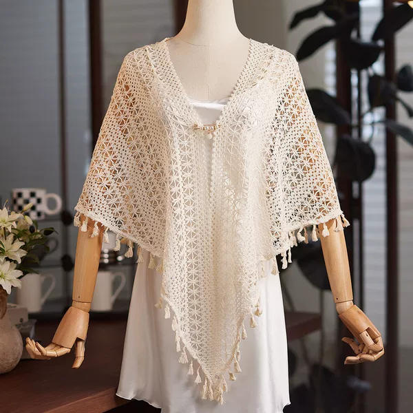 New Style Handmade Crochet Hollow-Out Shawl for Women, Summer Outerwear, Air-Conditioned Room Sun Protection Cover-Up, Artistic Tassel Cape