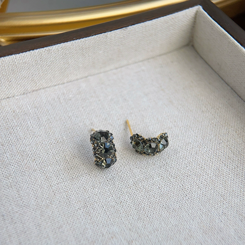 Retro Pearl Earrings, 925 Silver Posts, Light Luxury Vintage Geometric Style