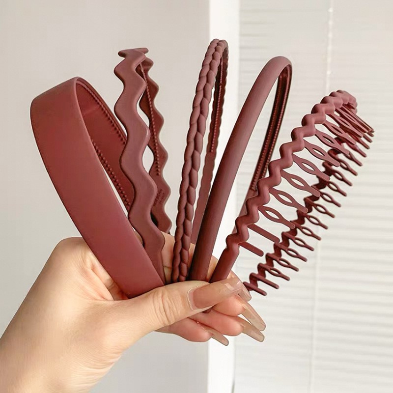 Nuevo cabello de cinco piezas para mujeres fuera de la tarjeta de cabello universal lavado de la cara especial para presionar el cabello de la cabeza artefacto mágico tocado rojo de la red para mujeres