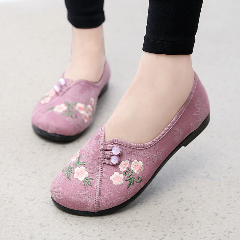Folk dance Shoes shoes embroidered shoes and old Beijing literary ethical wind hanfu embroidery shoes