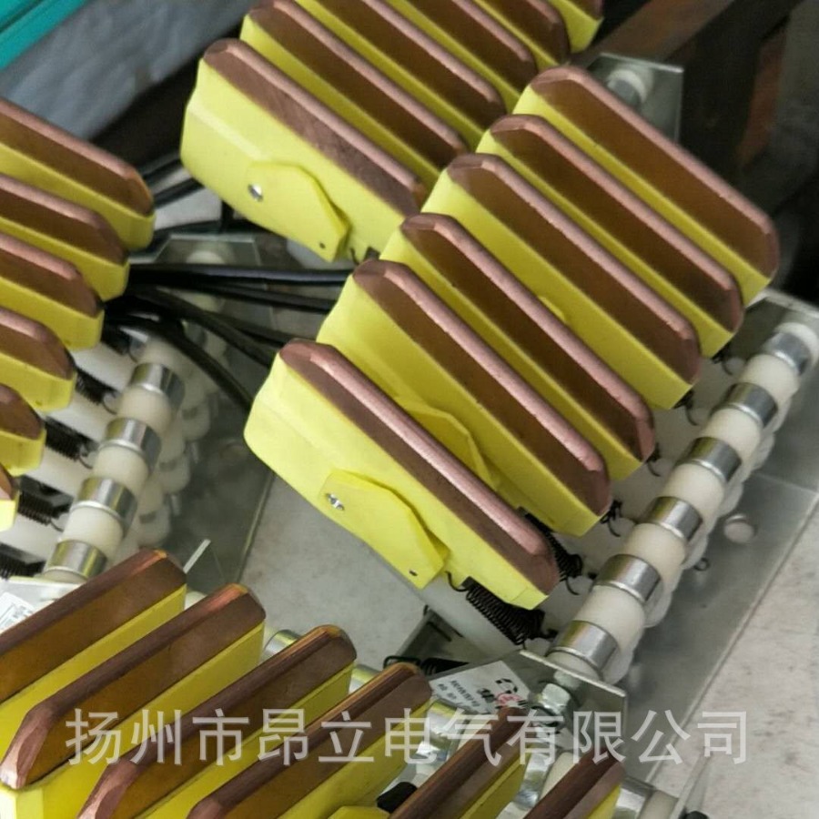 JDR-25 3极/4级新远大短臂长臂集电器无锡三级四级滑触线受电器