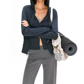 连衣裙;时尚休闲套装;休闲裤