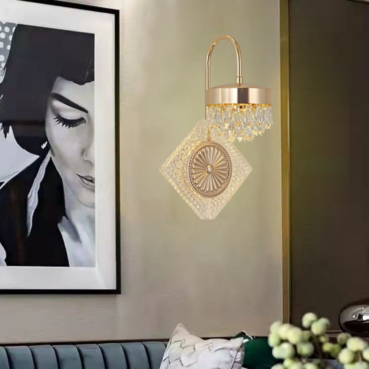 Iluminación de fondo de pared LED personalidad creativa minimalista dormitorio moderno lámpara de pared de cristal sala de estar luz de fondo cabecera de cama nuevo oro
