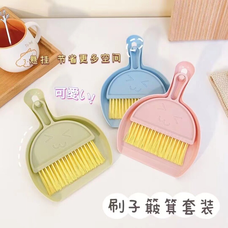 Mini Desktop Soft Wool Sweeping Bed Brush Cleaning Windowsill Brush Children's Broom Dustpan suit Small Household Broom Mini Desktop Soft Wool Sweeping Bed Brush Cleaning Windowsill Brush Children's Broom Dustpan suit Small Household Broom