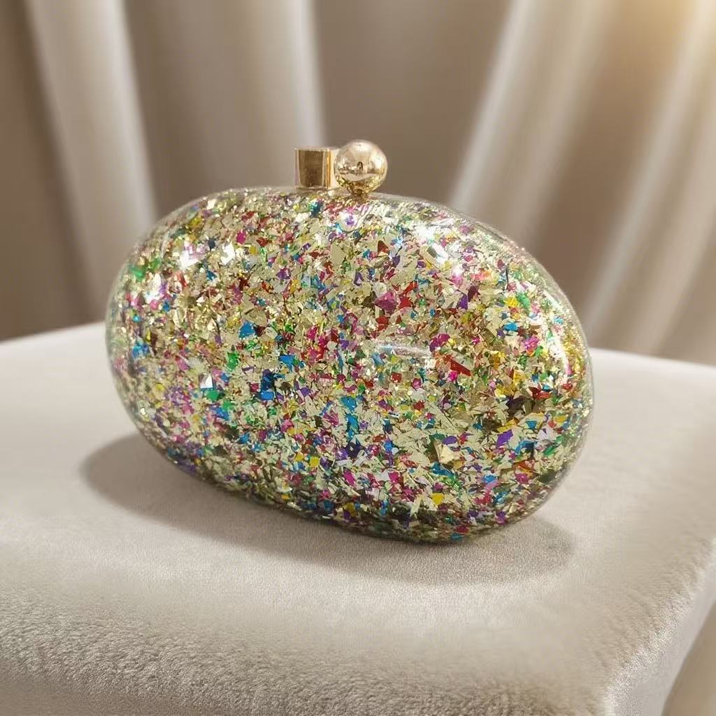 Bolsa de cena de lujo ligera transfronteriza, café de perla de almendro, bolsa de mano acrílica ovalada, bolsa de noche de hombro para damas