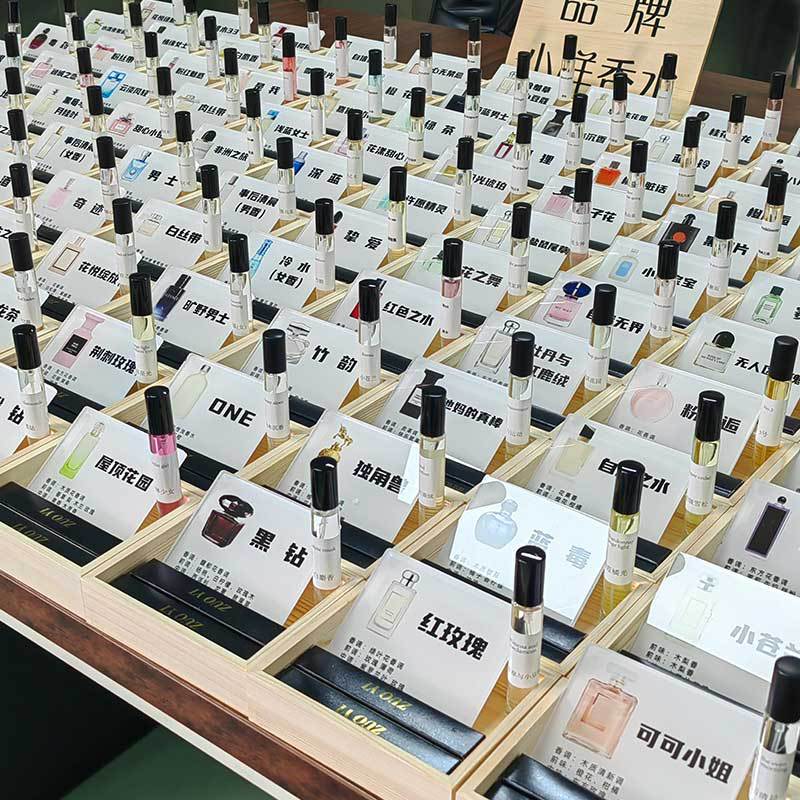 perfume with a light fragrance strongly flavoured