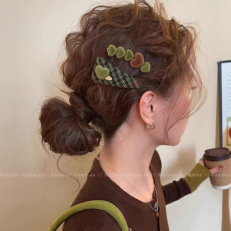 Clip de cabello de flor de leopardo para mujeres clip de cabello de alto nivel frente clip de frangeo 2025 nuevo clip lateral clip de cabello toque