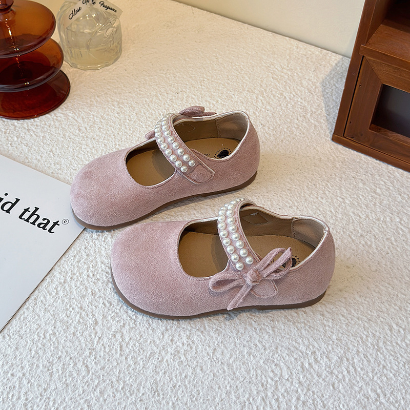 Zapatos de cuero para niñas 2026 primavera y otoño nuevos zapatos infantiles de arco de perla princesa zapatos de suela suave para niños pequeños zapatos Mary Jane