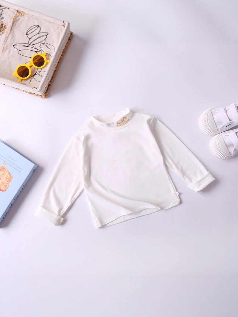 Camiseta de niñas camiseta de manga larga para niños de otoño y invierno ropa de base para bebés con camiseta de cuello medio alto para niños delgada