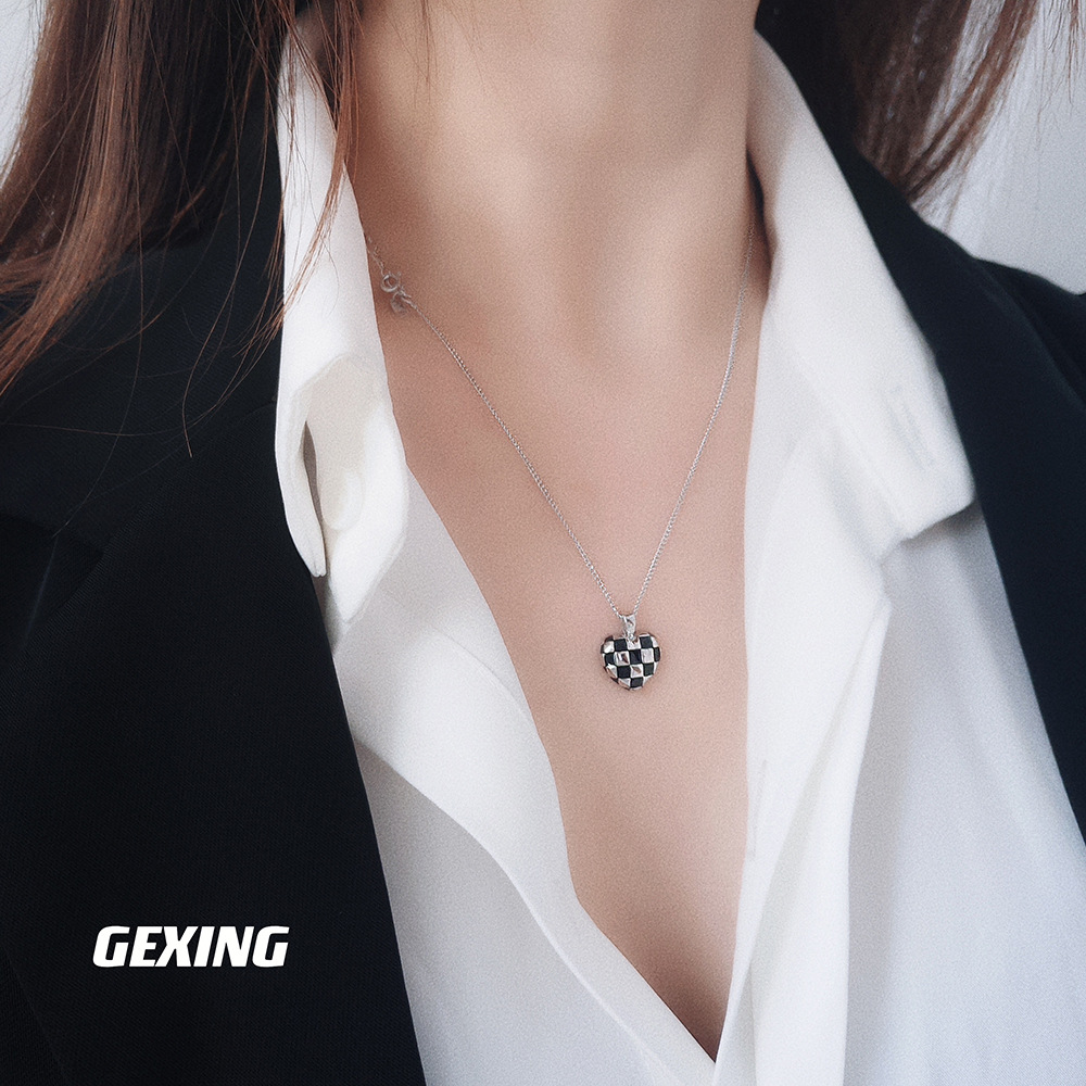 This beautiful S925 Sterling Silver Necklace features a delicate checkerboard heart pendant that adds a subtle luxe touch to any look. Crafted of the highest-quality sterling silver, this piece will maintain its brilliant shine for years to come. Delicately crafted with intricate details, this piece is sure to be cherished for a lifetime.