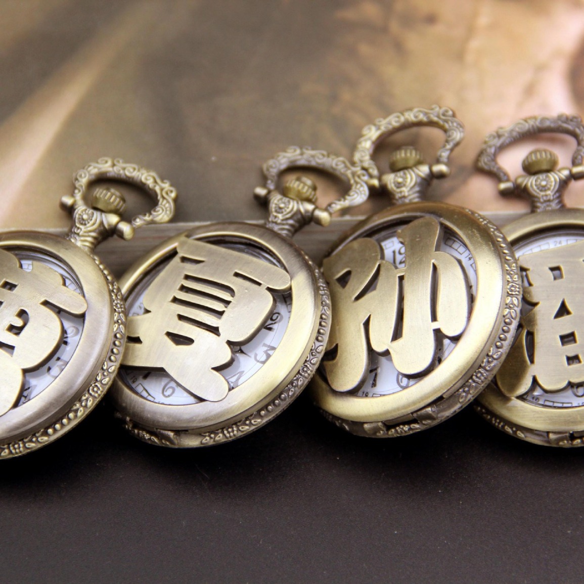 Antique Pocket Watches for the Elderly, Retro Pocket Watches Wholesale Manufacturers, More Than 100 Models in Stock, Hundreds of Surnames Pocket Watches, Clearance