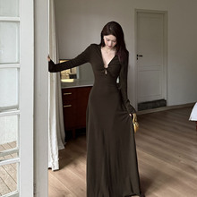 伊莉雅懒慵风拖地连衣裙 秋季气质简约设计感收腰大摆长裙ZX25238
