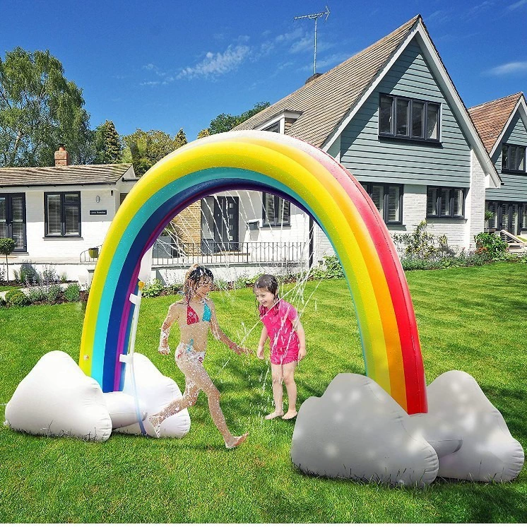 Оптовая продажа пвх радужная игрушка детский надувной разбрызгивник открытый игровой коврик радужная игра водная арка игрушка
