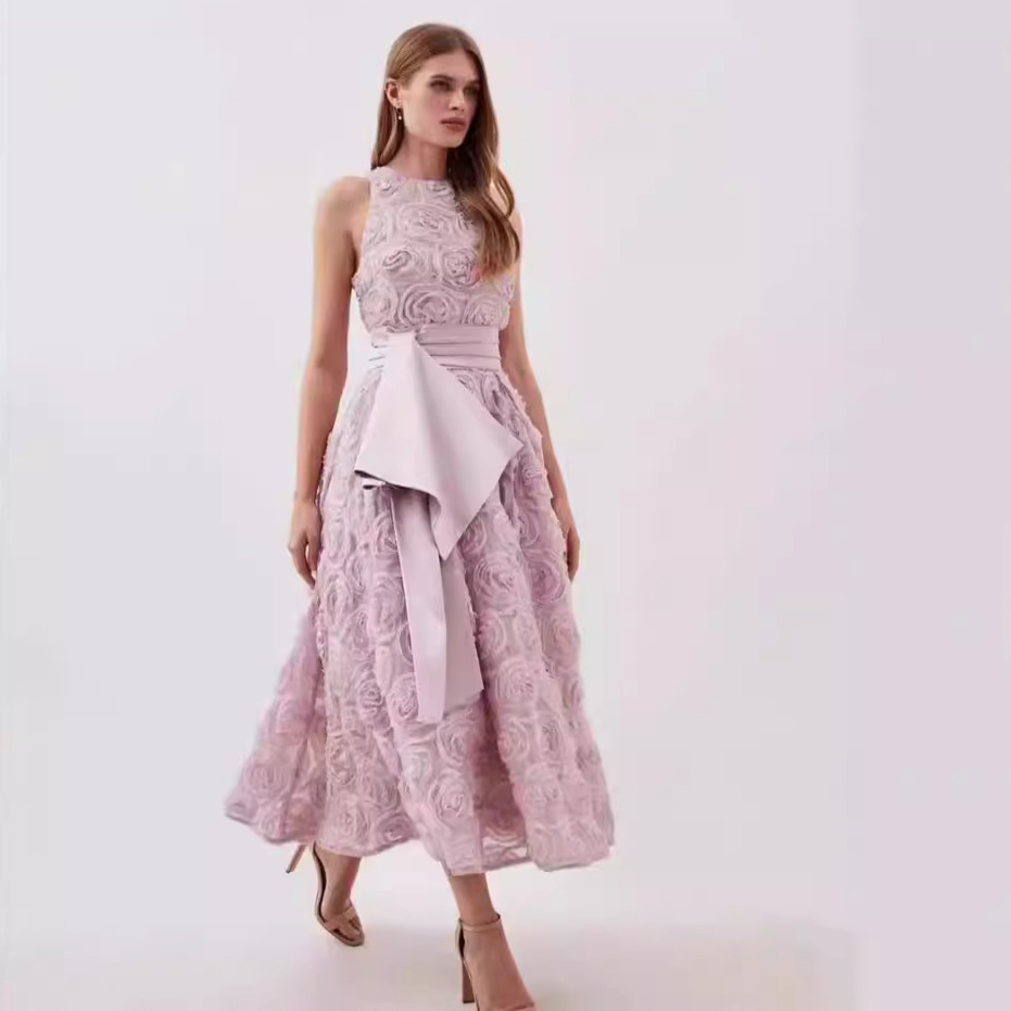 summer fitted three dimensional brace with a round collar sleevless