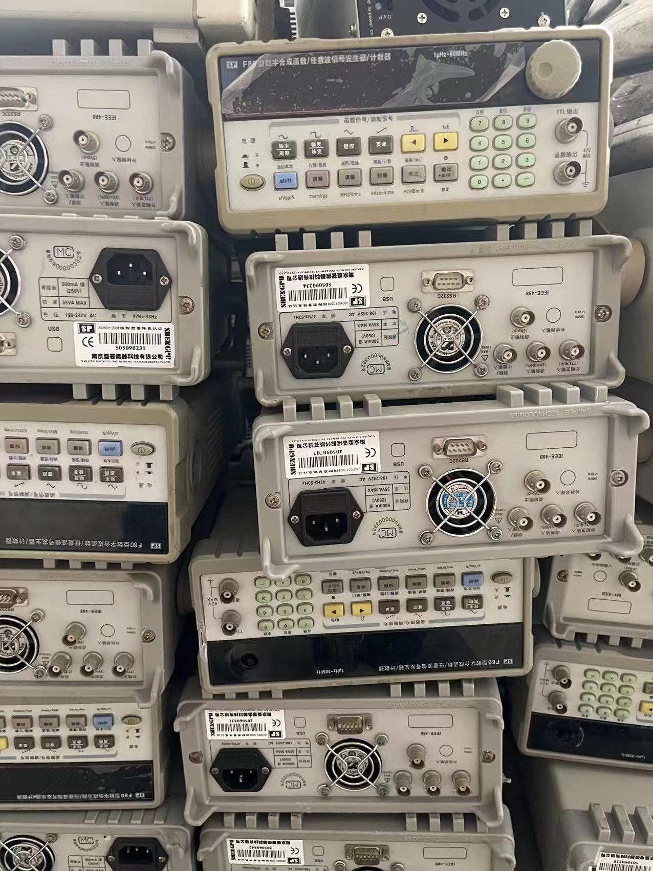 SAMPLE SP F80型数字合成函数/任意波信号发生器/计数器 议价