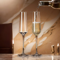 ヨーロッパ式シャンパンカップ泡立て酒高足杯水晶ガラスカクテルカップ高顔値創意ほろ酔い甘酒カップ