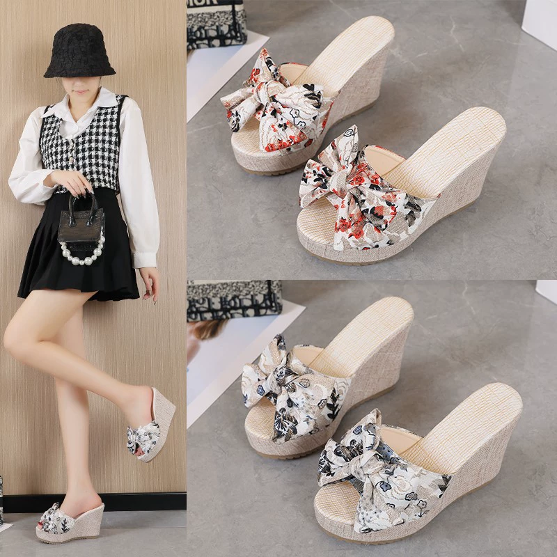 Трансграничные клиновидные европейские и американские сандалии больших размеров, женские сандалии 2024 года, хит продаж, новая модная верхняя одежда, сандалии на платформе в стиле пэчворк