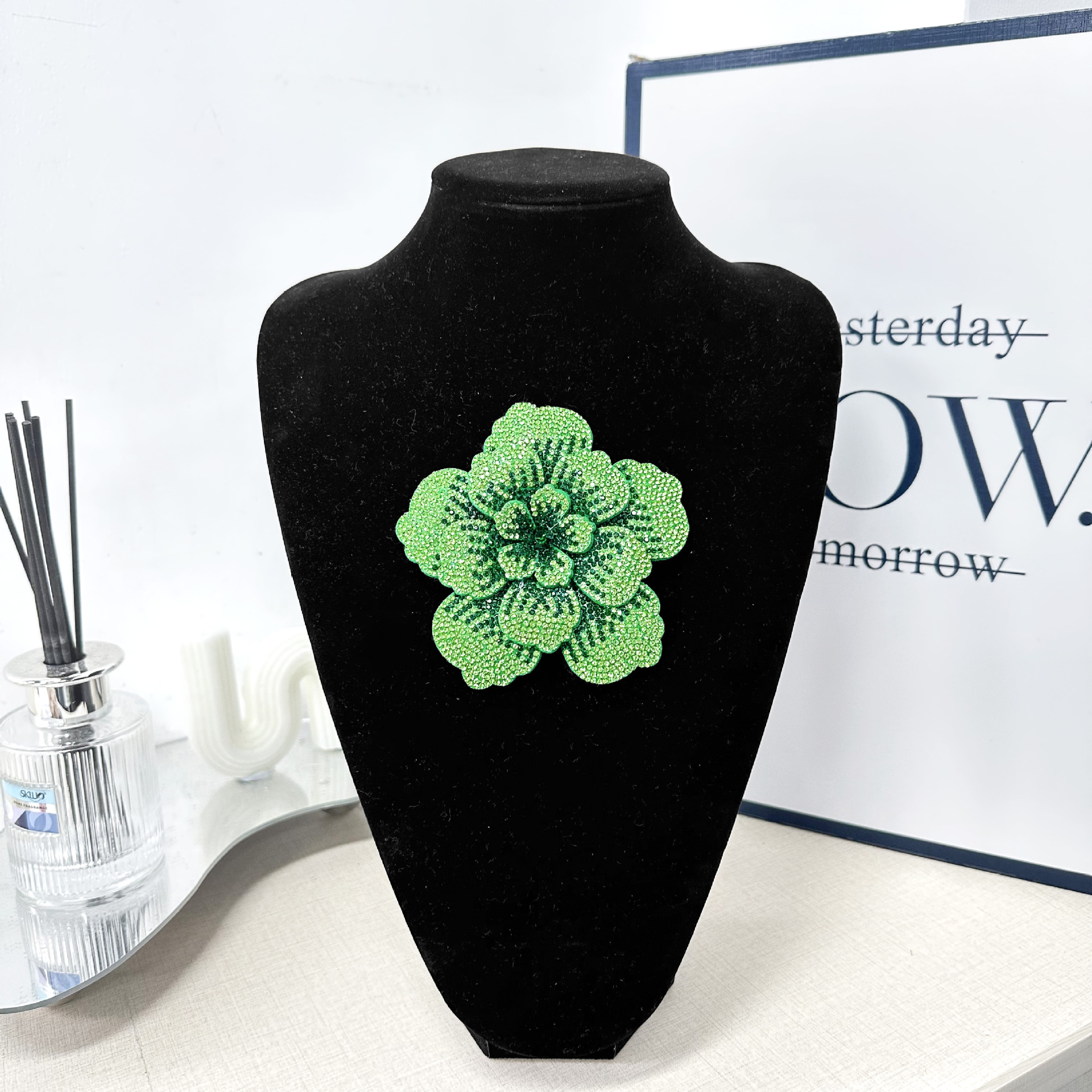 Flores tridimensionales de alta calidad diamante pectoral DIY materiales de decoración hecha a mano accesorios de sequilla ropa gorras accesorios de zapatos