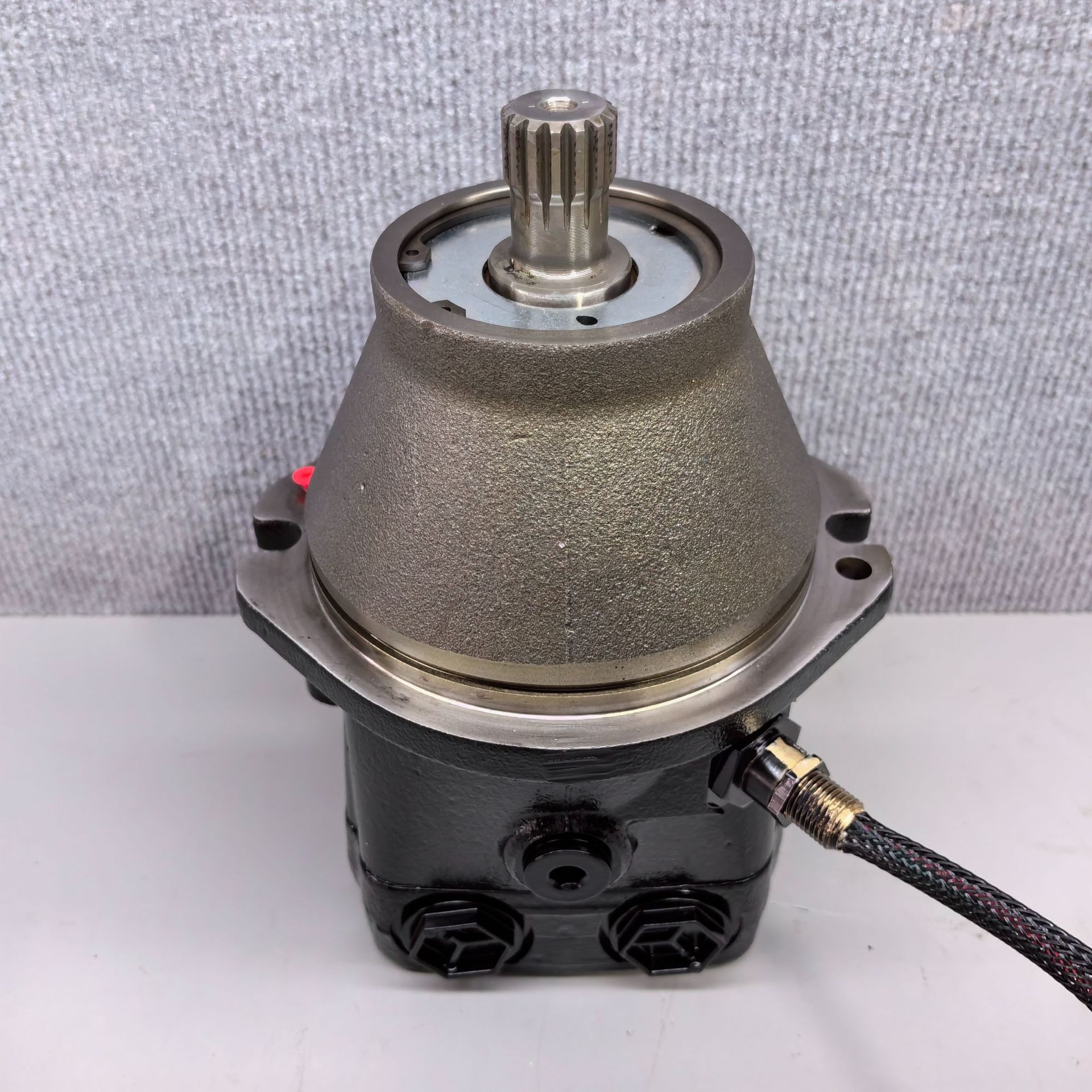 83006547  KC38CSERNFF55SNNCFF18NNNNNN # Danfoss液压泵