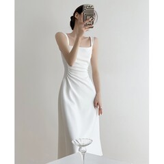 日常は敬酒服を着て婚約することができます。