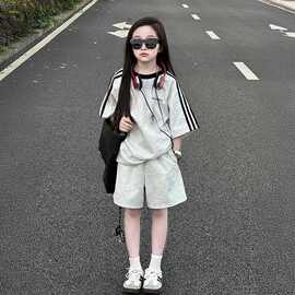 2026新款时尚女童夏装套装新款儿童洋气时髦夏季短袖短裤两件套女