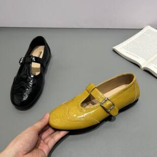 �nϵ��ɫƤ��\��Ь2026�괺���¿�ŮЬ��ʽưЬƽ�����m������Ь