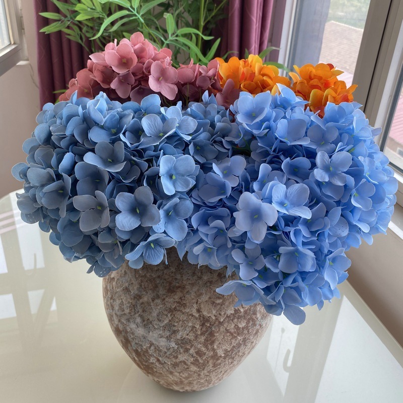 毛布5頭のフランスのアジサイは、ホテルの結婚式の生け花を飾って多色のアジサイの花の花束を卸売りします。|undefined