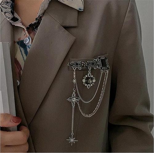Ins style retro fashion dark style cool black gemstone flash diamond star tassel chain brooch suit accessories trendy