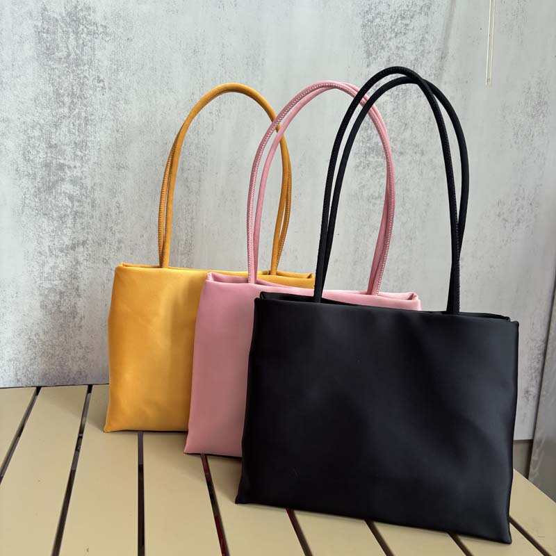 Niche women's bag, accordion bag, satin handbag, casual simple handbag, versatile small square bag for commuting, Kendall Jenner style