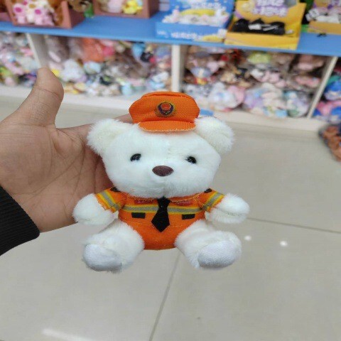 警察の熊のぬいぐるみのペンダントのキーホルダーメーカーのネットの赤い交通警察の熊のぬいぐるみのペンダントの公の子のカバンのペンダントの卸売り|undefined