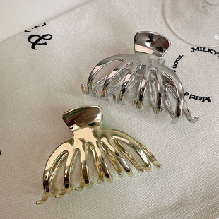 �䵭�LinsС�����ٰl�AŮ���X���^����~��̖�A�Ӹ߼��аl��ץ�A
