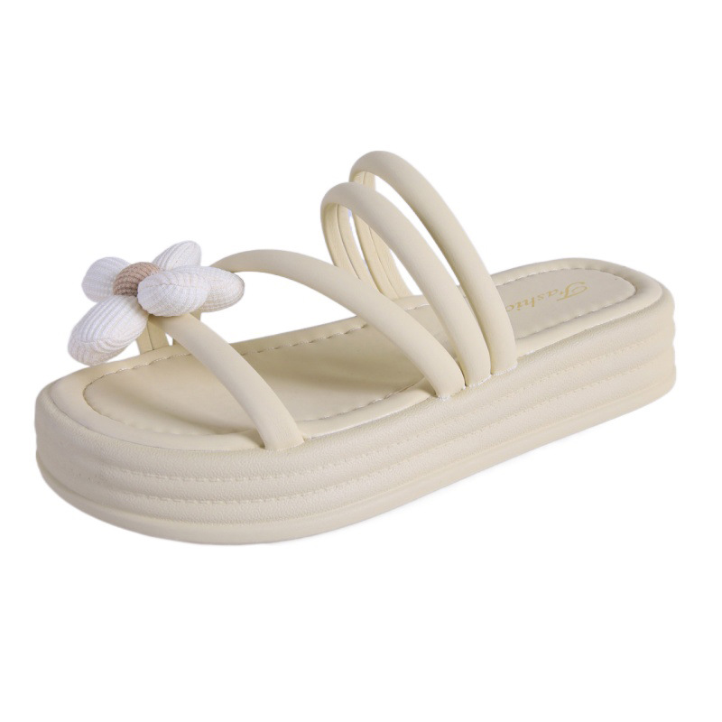 Zapatillas para mujeres 2025 nuevo estilo de verano con falda de alta calidad de moda con suela gruesa y suave antideslizante zapatillas frías junto al mar