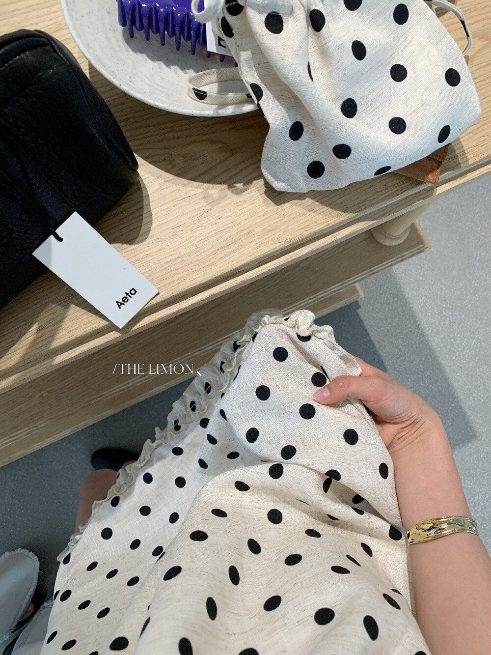 Đầm maxi nữ chất liệu tencel linen chấm bi tay bồng cổ điển — Gai mè chi tiết 35