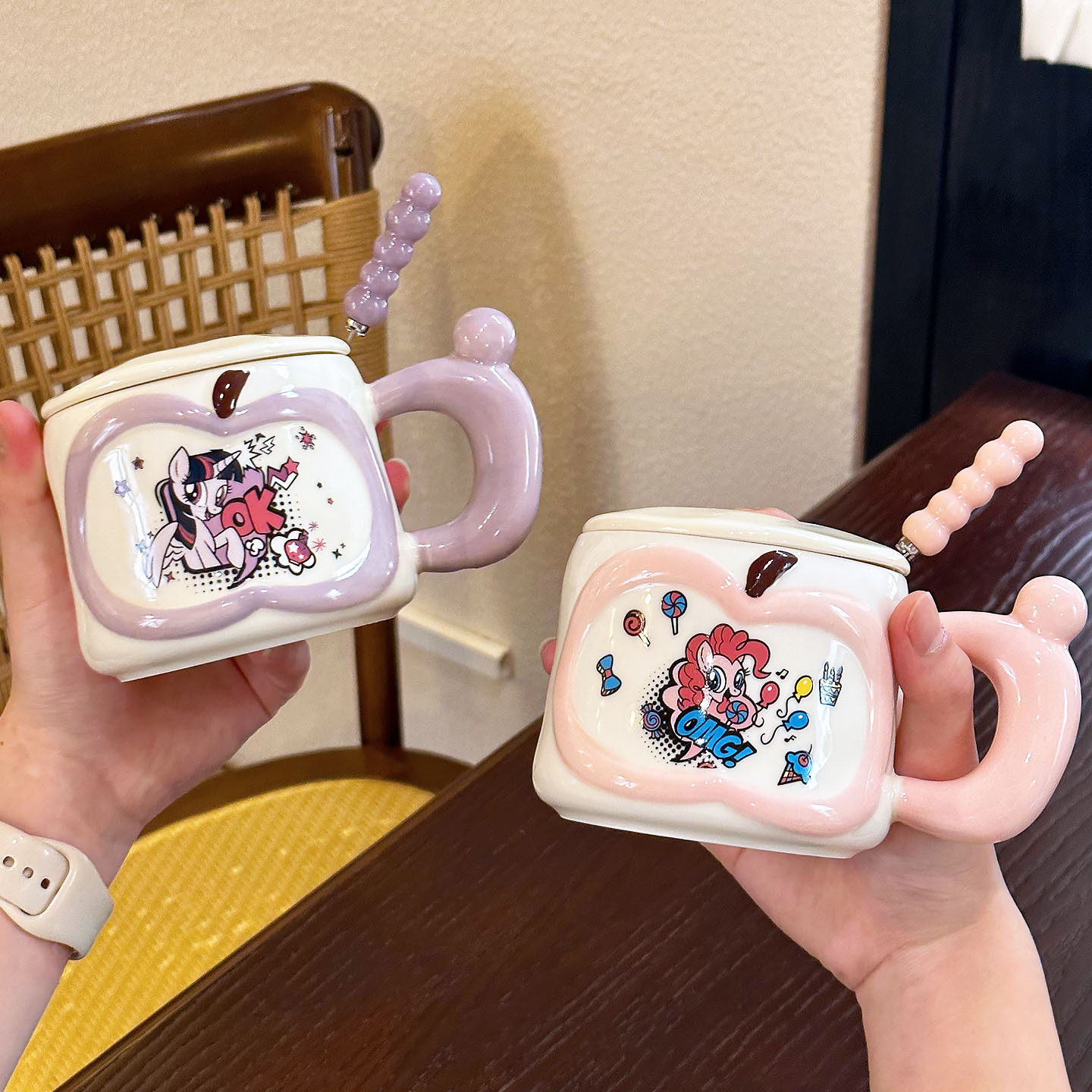 Bonito pony taza de cerámica taza de cerámica taza con cubierta taza de agua creativa taza casera regalo de cumpleaños para chicas