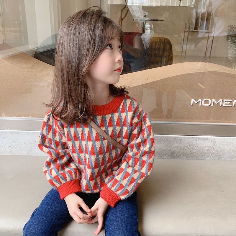Girls' pullover sweater, new autumn and winter style, thick knitted base layer top for babies and children.