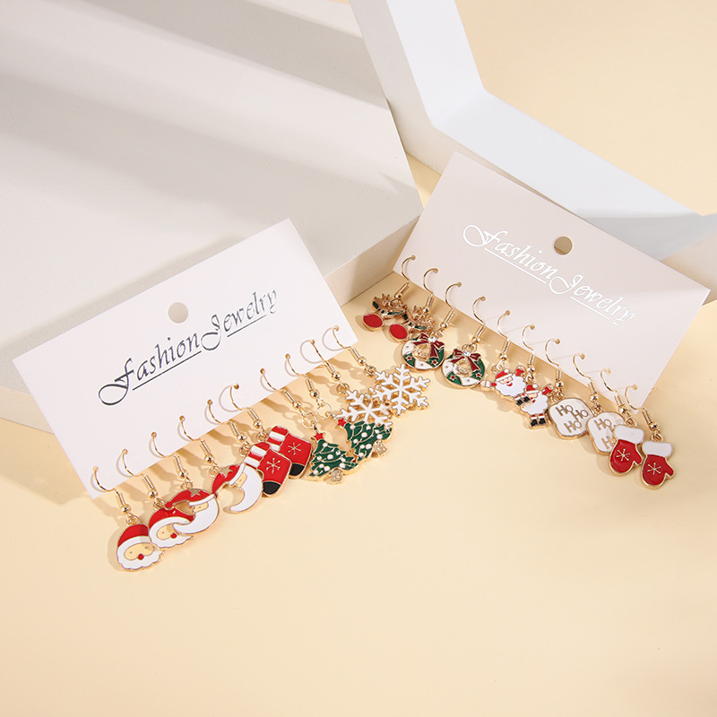 Fashion Christmas Tree Santa Claus Christmas Socks Alloy Enamel Womenu0027S Drop Earrings 1 Set
