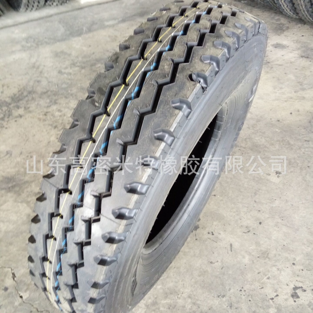 轮胎厂家直销批发卡车用1100R20汽车轮胎现货出口