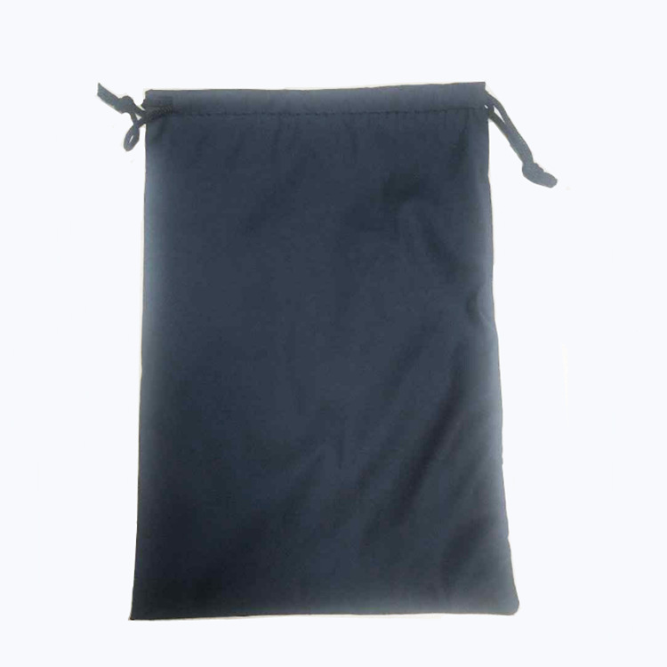 The new silicone urinal for women is a foldable and convenient emergency urination tool for outdoor travel undefined