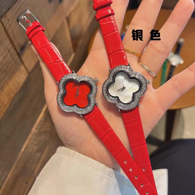 New Shell Surface Diamond Four-Leaf Clover Dial Women's Quartz Movement Watch Cowhide Silver Watch Manufacturer Wholesale