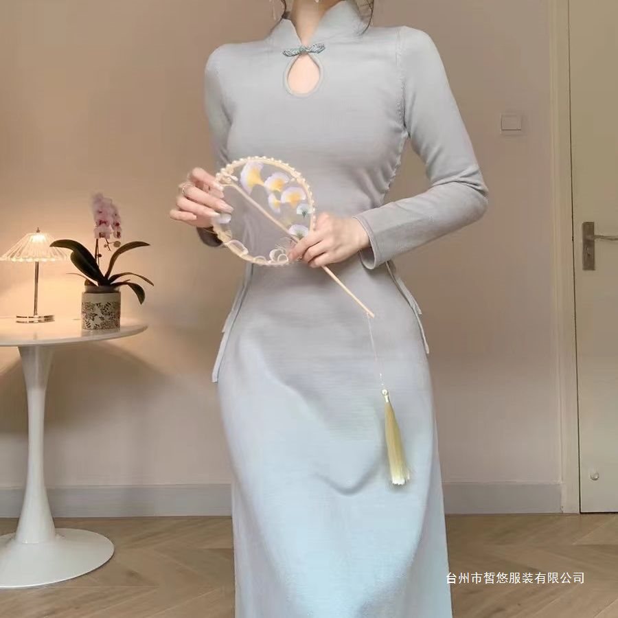 新中式国风盘扣改良旗袍针织裙2024秋冬女感显瘦抽绳毛衣裙子