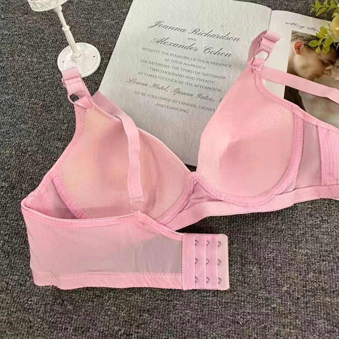 Bra de ropa interior de madres transfronterizas delgado de mediana edad sin anillo de acero cómodo bra de algodón agrupado grande bra al por mayor