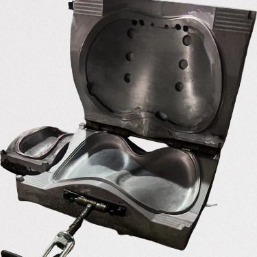 专业开发pu自结皮发泡模具儿童座椅滚塑模具滚塑制品PU模具厂家