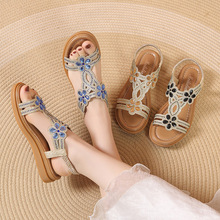 ��Ь2024�ļ��¿�r��ƽ��ܛ�����m�⴩�����Lˮ荛�ЬŮ