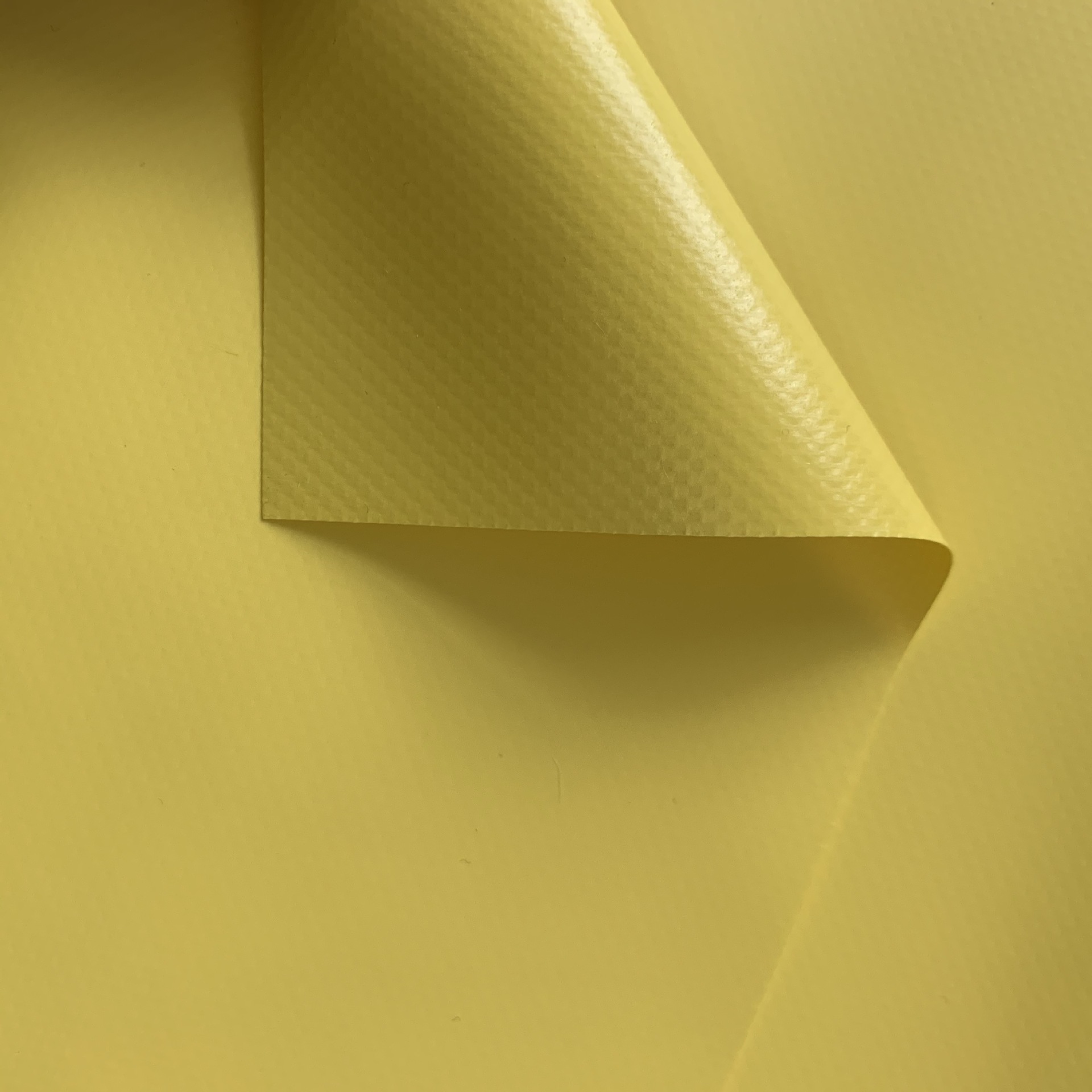 供应橘红色防护服用阻燃柔软PVC夹层布 特种防护面料