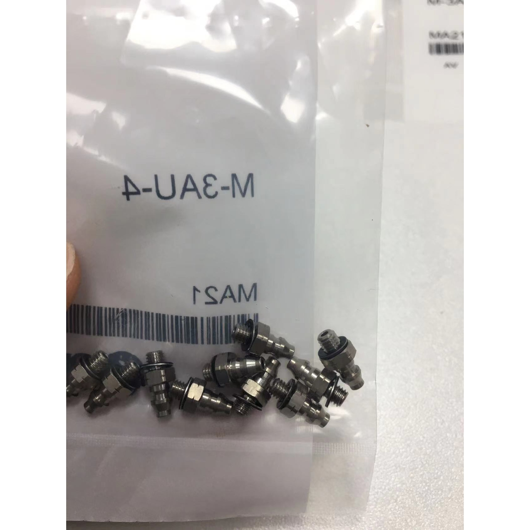 【中崎】中部地区办事处销日本SMC气管接头 M-3AU-4 有技术支持