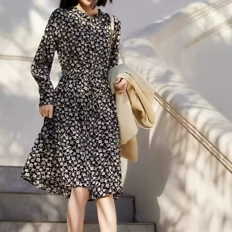 Модное платье на шнуровке с принтом цветочных ушей женское 2024 весна и осень новый стиль