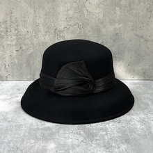 黑色羊毛礼帽女秋冬赫本风保暖盆帽复古法式名媛优雅毡帽灯罩帽子