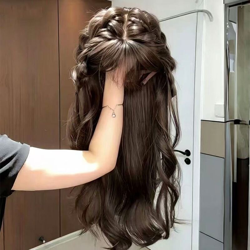 Koni wigs can be styled into braids and curls, the full wig is slimming and versatile, with long bangs and a sweet princess-style look Koni wigs can be styled into braids and curls, the full wig is slimming and versatile, with long bangs and a sweet princess-style look
